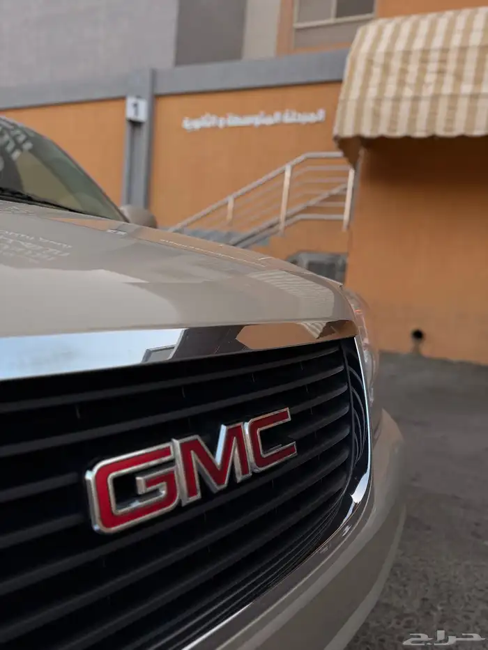 جمس يوكن XL طويل مستخدم اول ممشى قليل بحالة الوكالة 2009 4