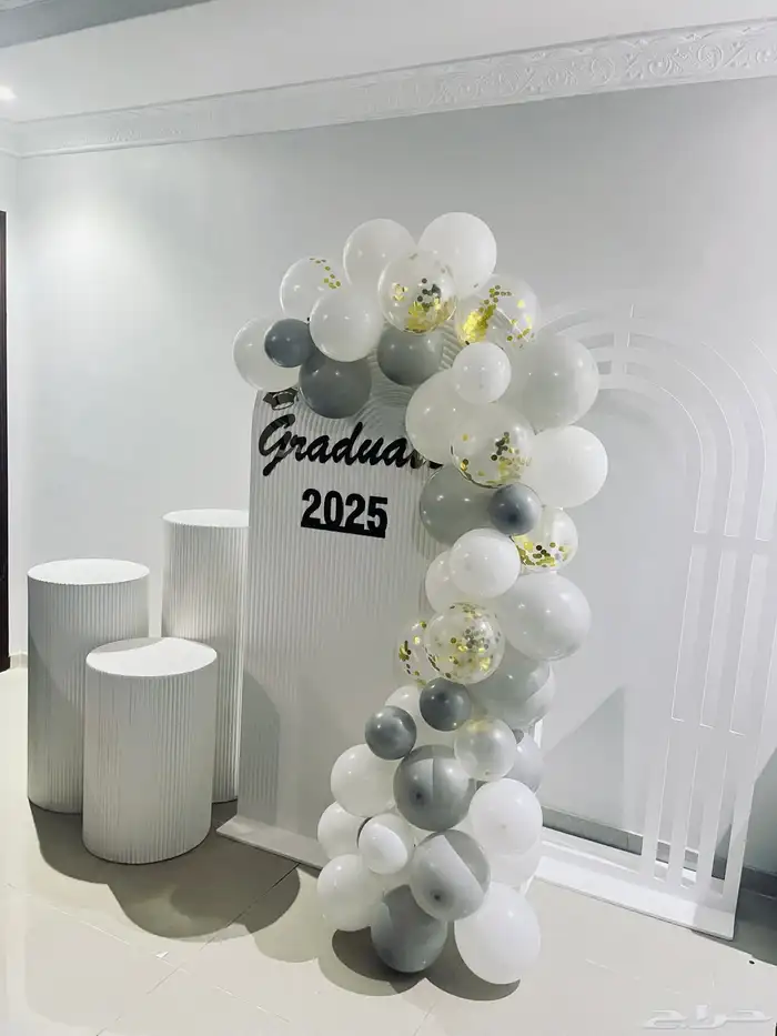 للبيع بسعر جميل عدد اثنين مداخل استقبال مع 5 أنواع ورد 4