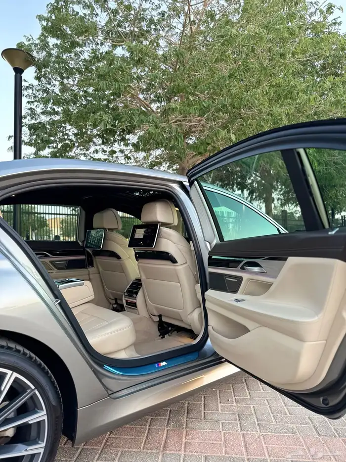 بي ام دبليو Li730 M Kit موديل 2020 ( بحالة الوكالة ) 40