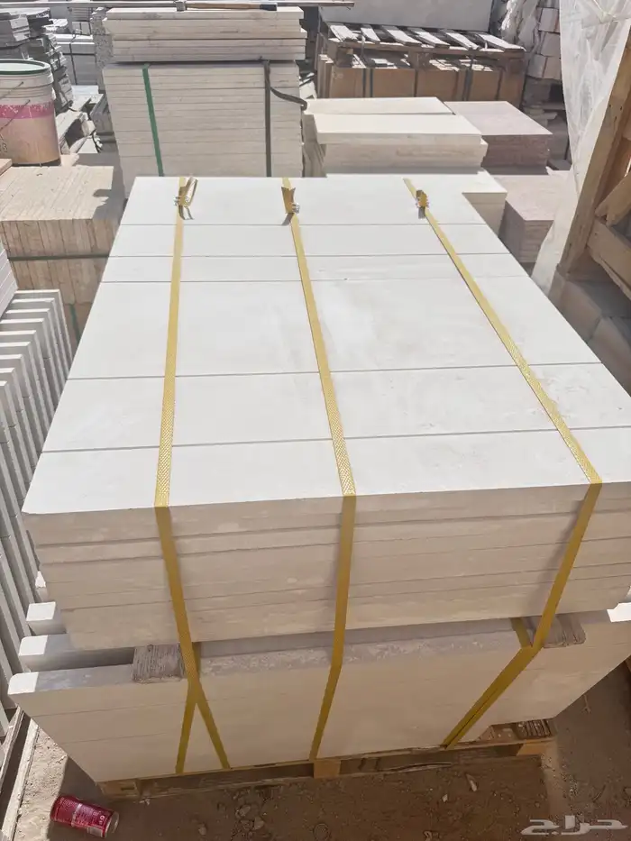 حجر وجه الجبل ونساح الرياض ابيض 11