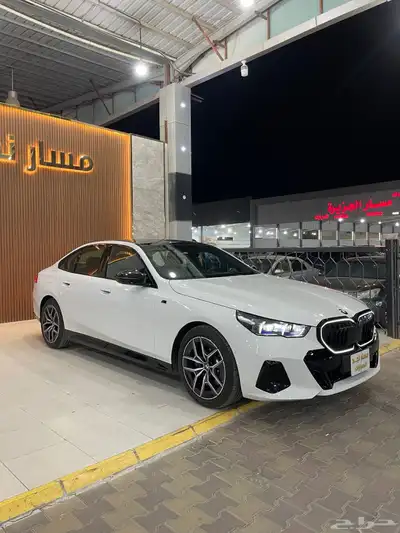 بي ام دبليو 520i موديل 2024 فل كامل Kit m index