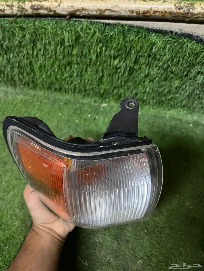 اسطب فلشر امامي ركن يمين اصلي 1998 إلى 2005 3