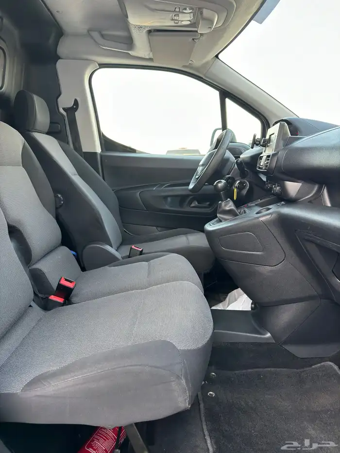 بيجو فان بارتنر 2021 باص بضاعه ديزل 11