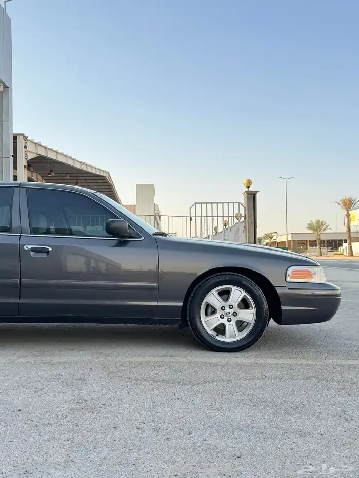 للبيع فورد فاكتوريا2007 مدني 9