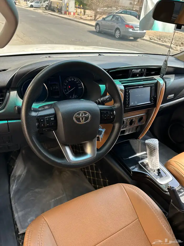 فورشنر GX بدون دبل 2021 بحالة الوكاله 9