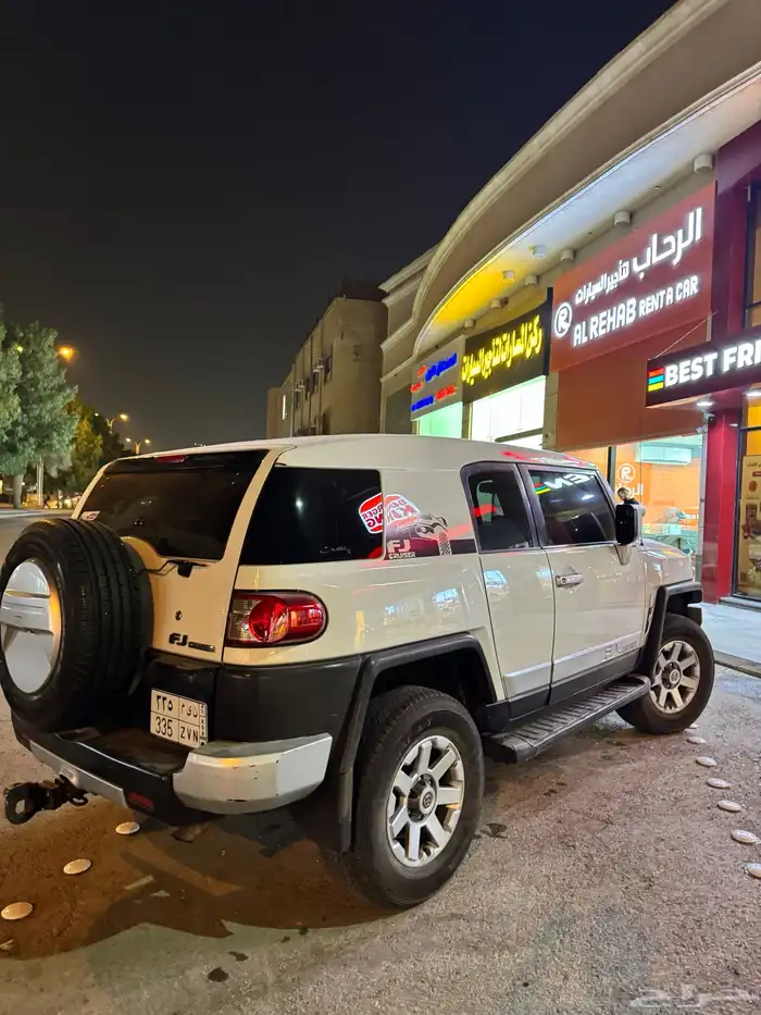 تويوتا اف جي 2010 4