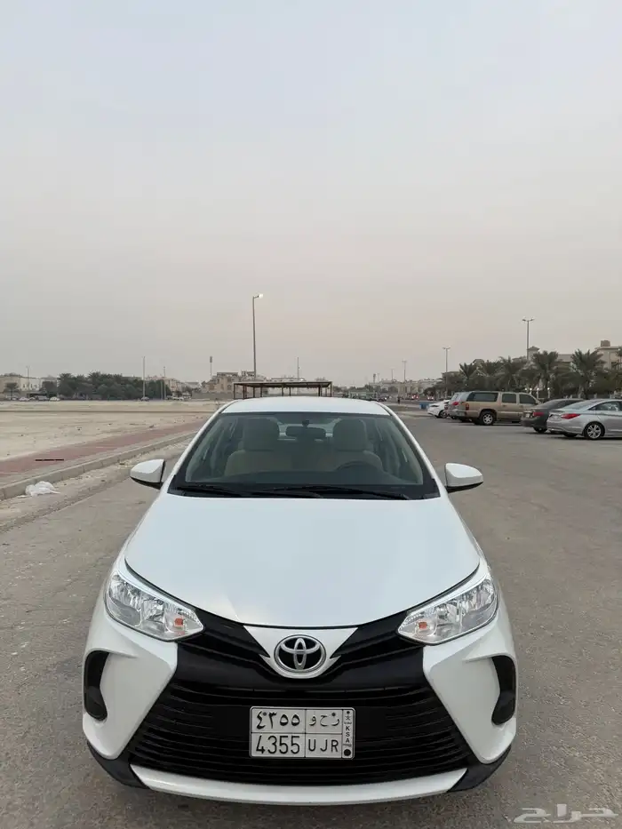 تويوتا يارس 2022 سعودي 1.5قمه بنضافه 18