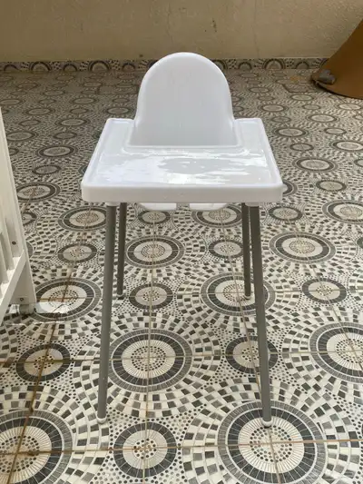 سرير اطفال وكرسي اطفال index