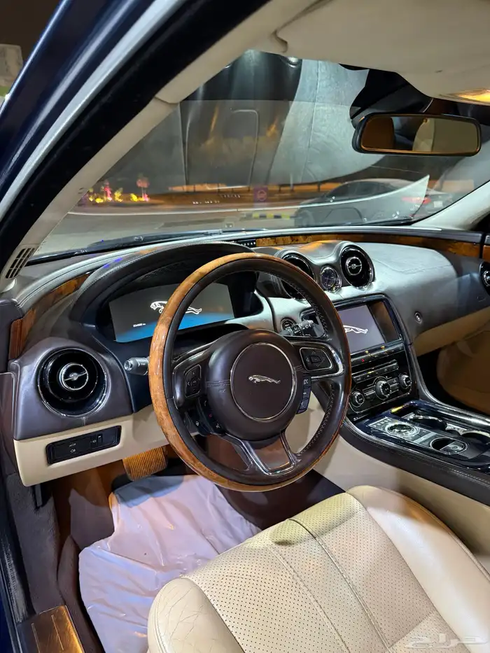 جاكوار XJL Portfolio 2012 فل اطلبية تنفس طبيعي بحالة الوكالة 18