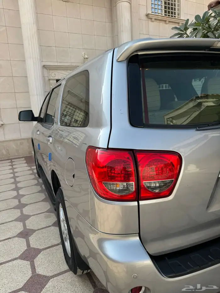 للبيع اسكويا مديل 2012 3