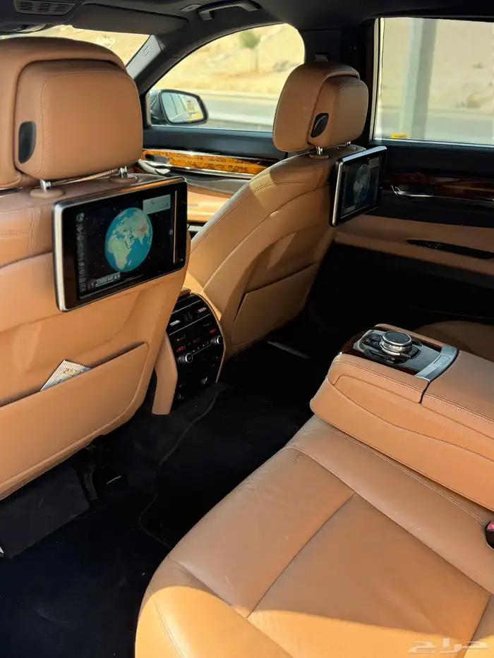 بي ام دبليو الفئة السابعة 730 موديل 2015 مخزن 21