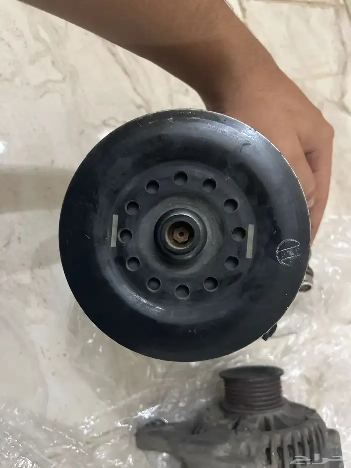 للبيع كمبوريسر دينسو. ودينمو وكاله كورلا 2008 على السوم 3