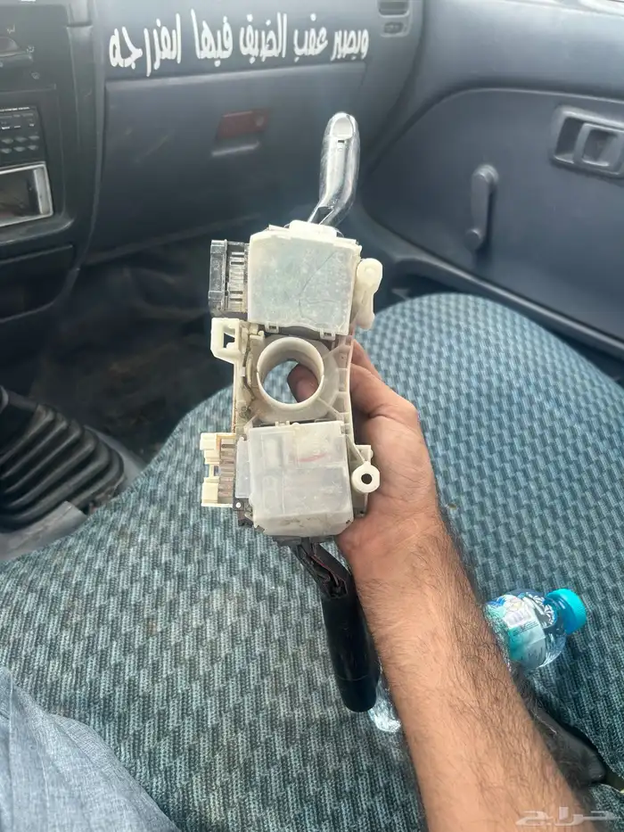 يد نور هايلكس 89إلا 2005 0