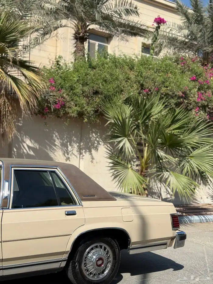 فورد ماركيز كلاسيك 9