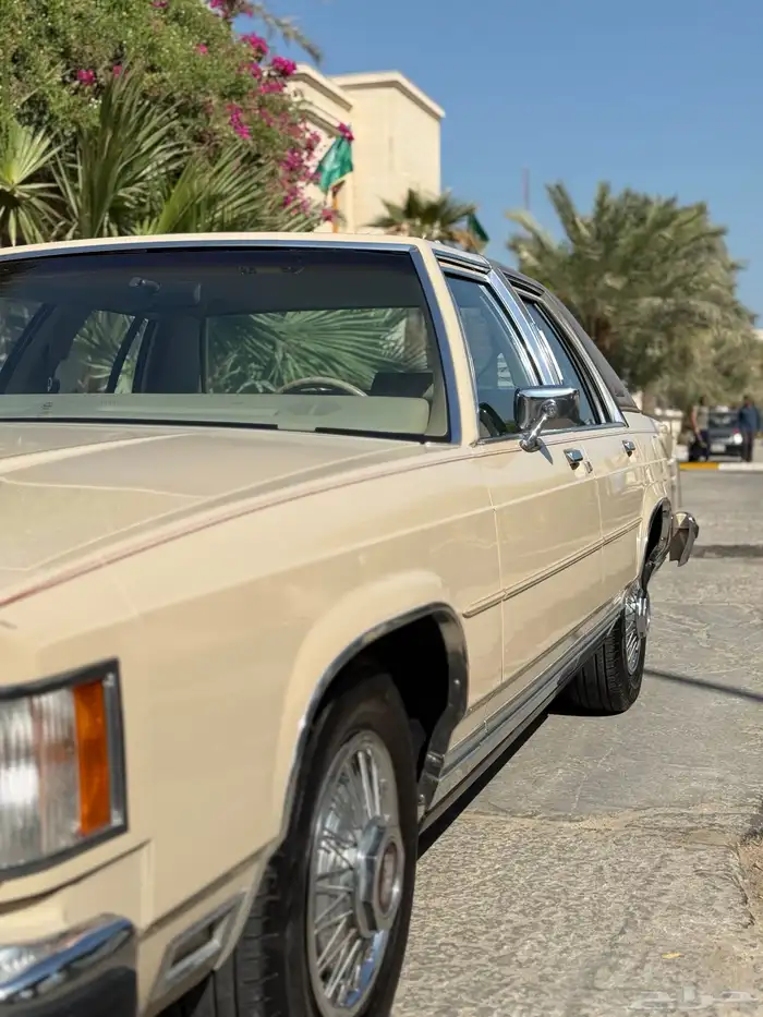 فورد ماركيز كلاسيك 10