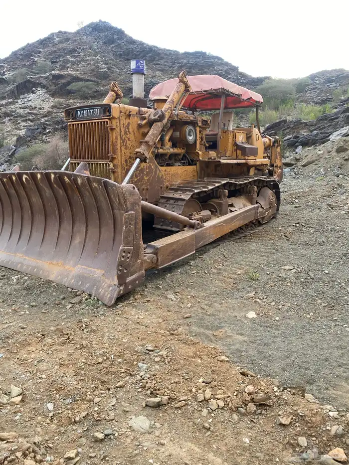 للبيع بلدوزر 155 4