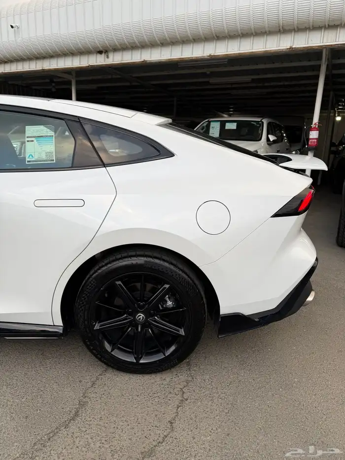 شانجان 2025 يوني V اعلى فئة سبورت 15