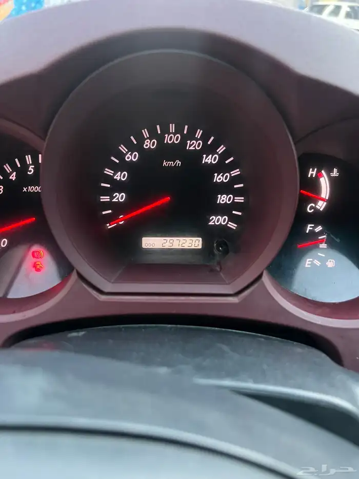 هايلوكس 2010 نظيف 33