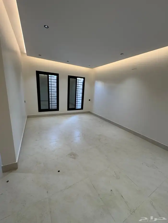 للبيع شقق تمليك أرضي مدخل مستقل على شارع 20 متر حي الحسام 3