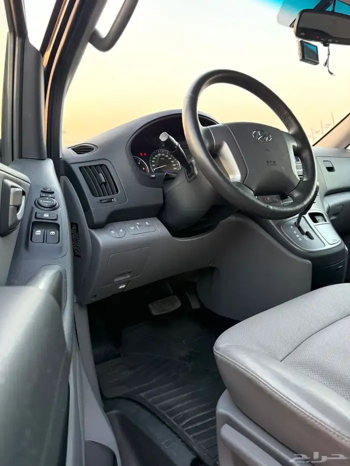 هيونداي H1 استاريكس 2020 فان بضاعه بحالة الوكاله للبيع 9