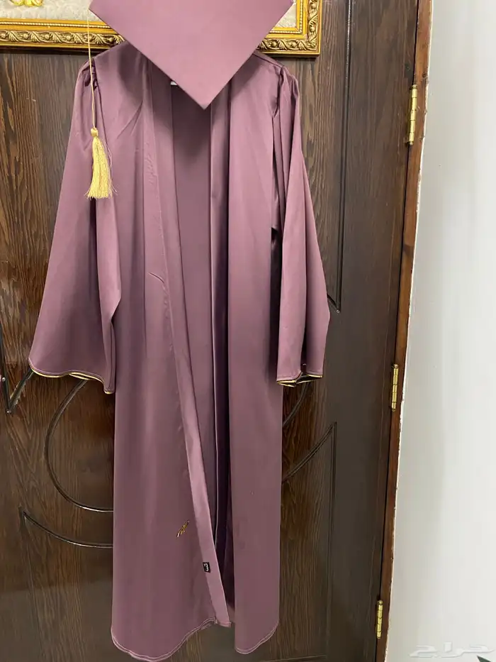 عباية و قبعة تخرج 3