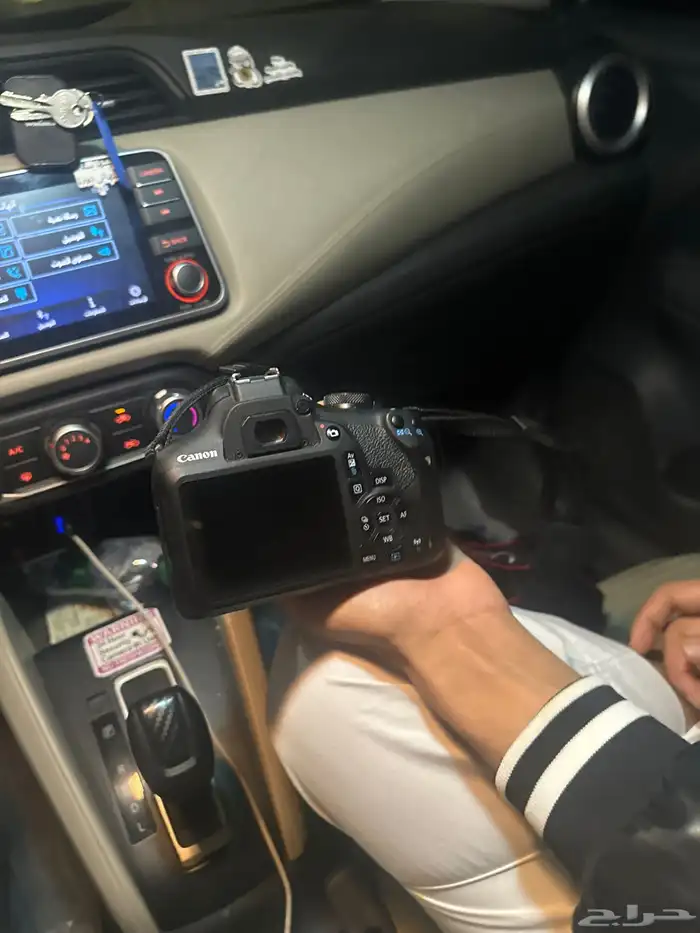 كاميرا كانون على السوم 0