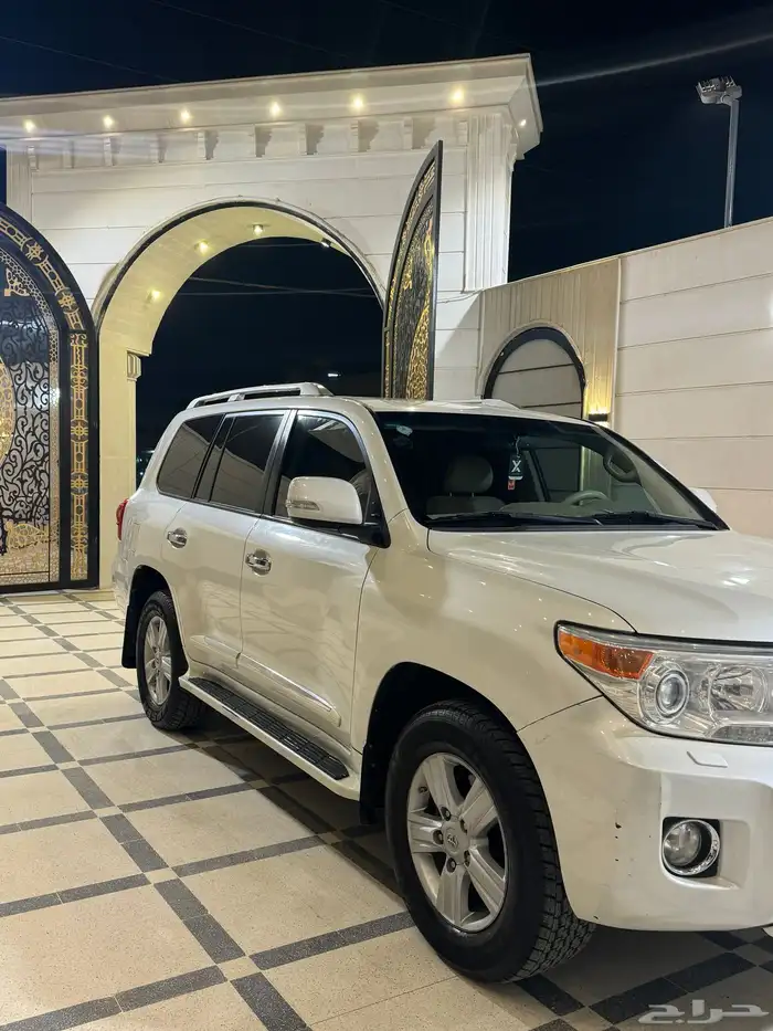 للبيع جيب لاندكروزر 1