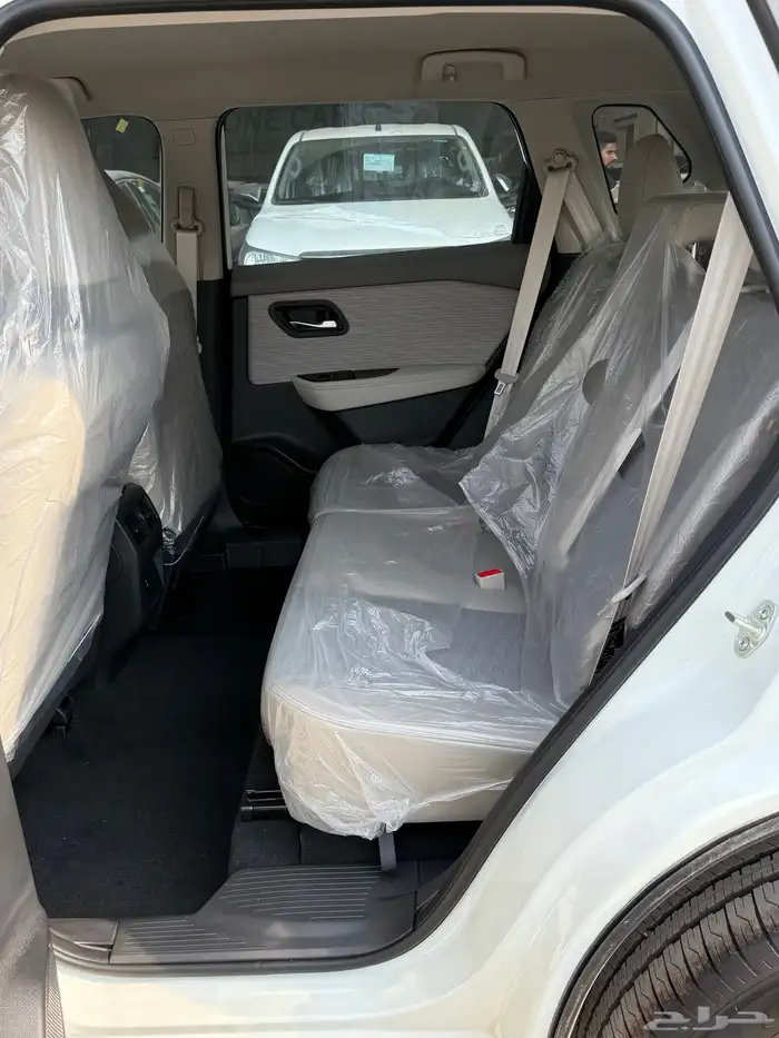 نيسان اكس تريل 7مقاعد دبل استاندر 10