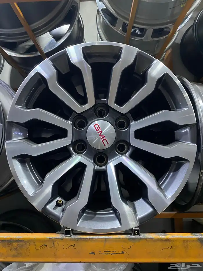 جنوط جمس سيرا مقاس 18 اصلي وكاله موديل 2023 1