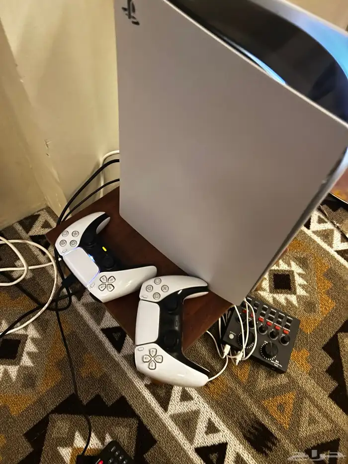 سوني 5 للبيع 0