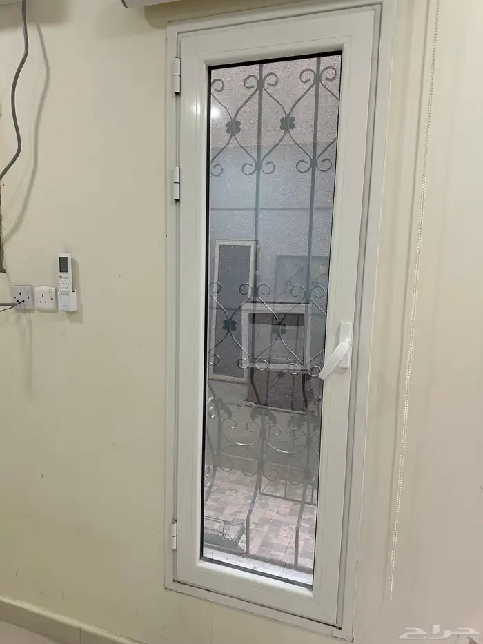 نافذه الالمنيوم مع حديد مشغول 0