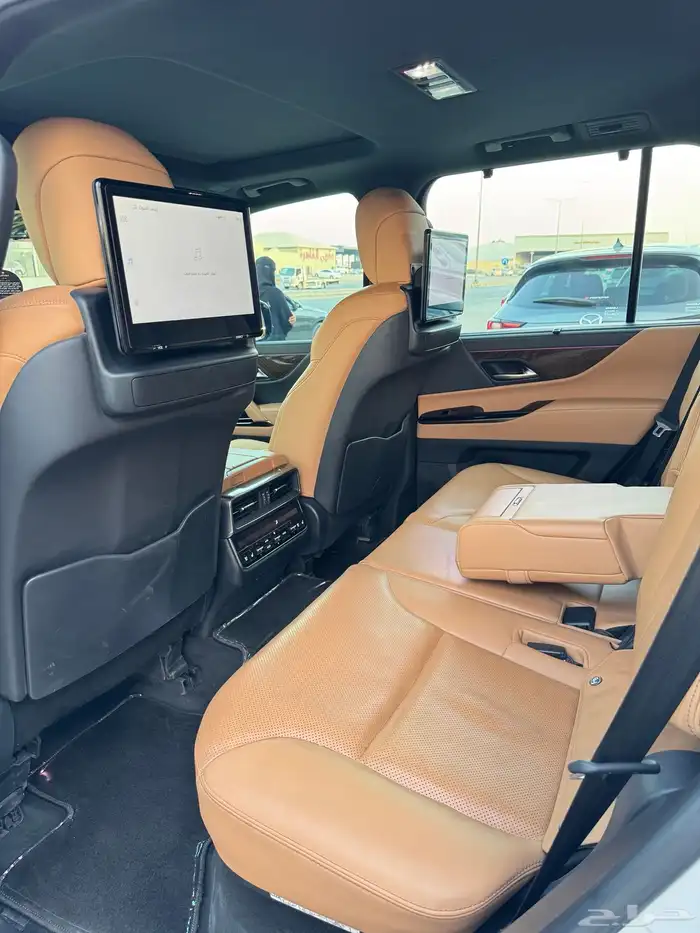 للبيع لكزس 2022 LX600 BB - بريمي 6