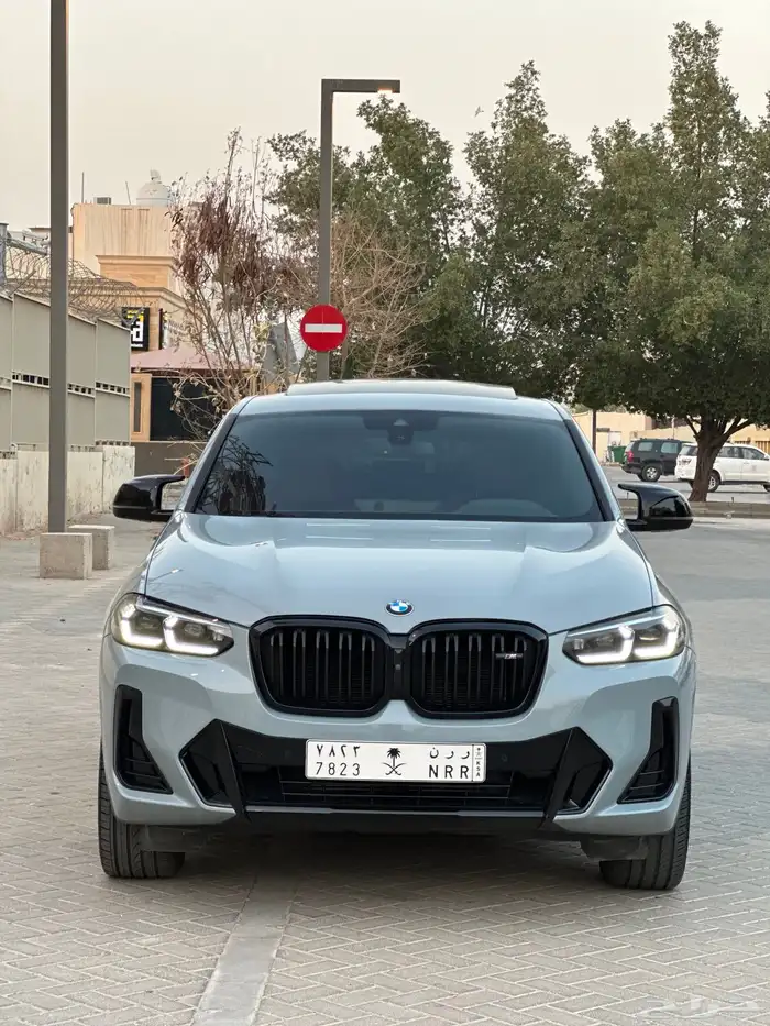 للبيع Bmw x4 40iM موديل 2023 12