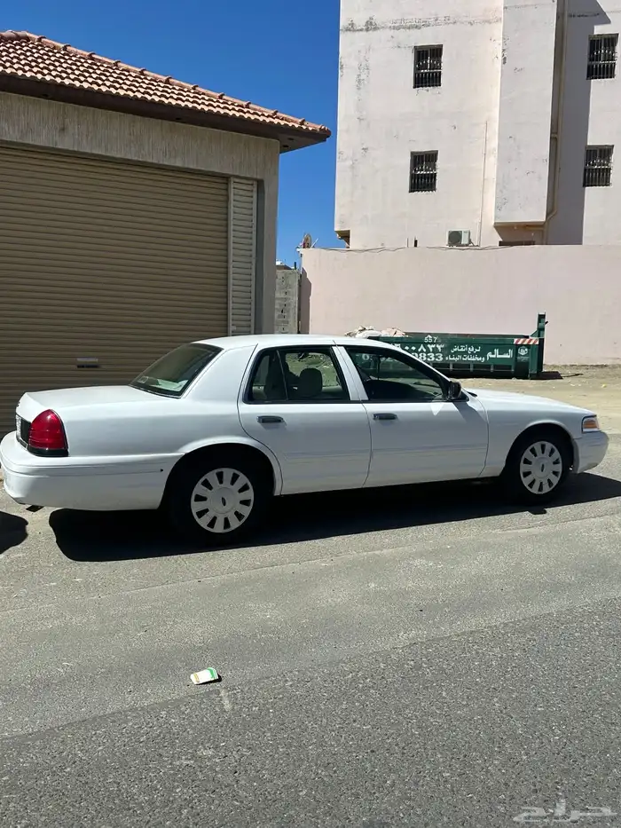 فورد كروان فكتوريا 2010 5