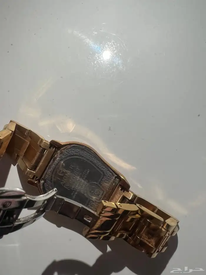 ساعة اقنر اصليه 2