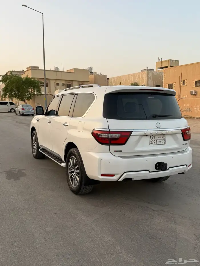 باترول بلاتينيوم 2021 ممشى قليل فقط 81 الف كيلو 9