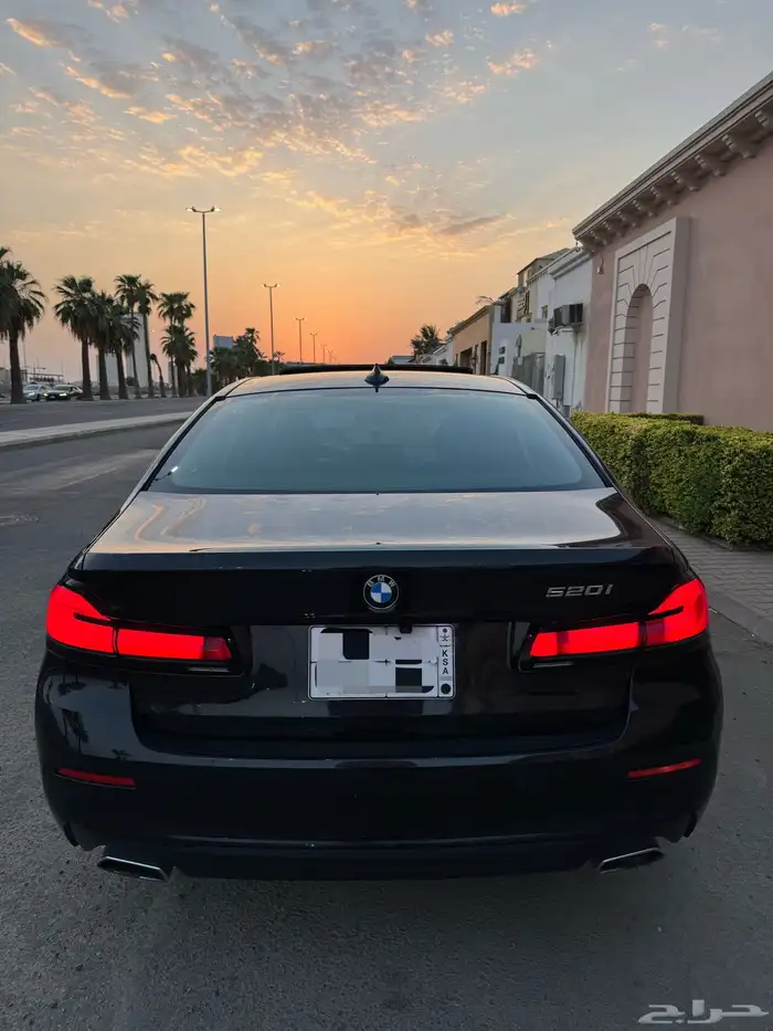 موديل 2023 نظيف BMW 520i 1