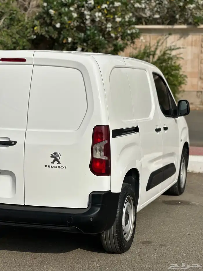 بيجو-بارتنر-2023-ديزل-سعر-33000-الف 8