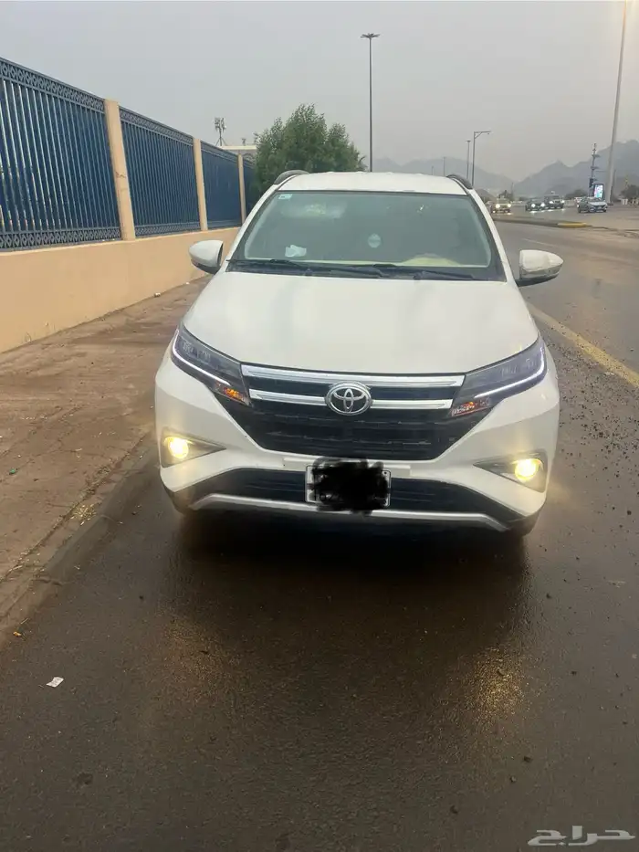 للبيع تويوتا راش سياره عائليه واقتصاديه 14