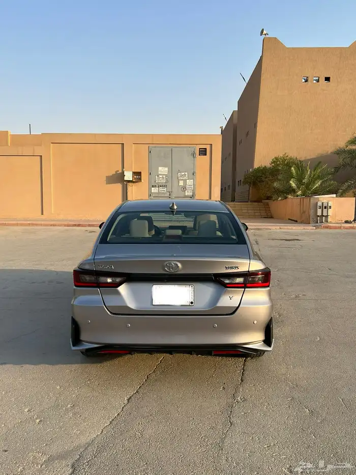 للبيع يارس 2023 وكالة بالكامل 5