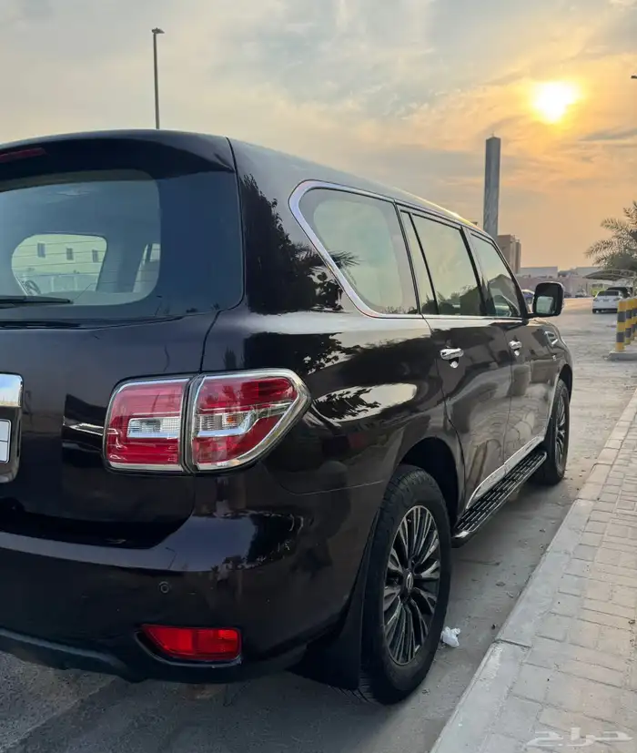 باترول عنابي 2014 1