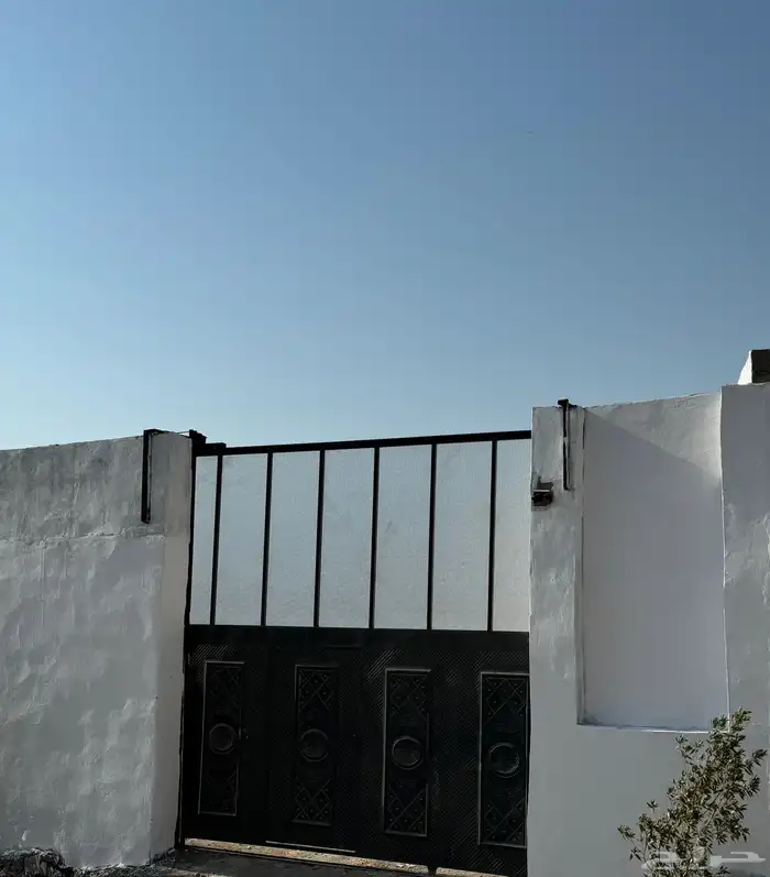 حوش للايجار 1