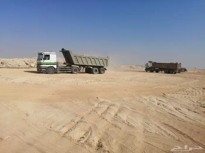 تاجير وتريلات قلاب ترحيل ناتج حفر بريده القصيم 0