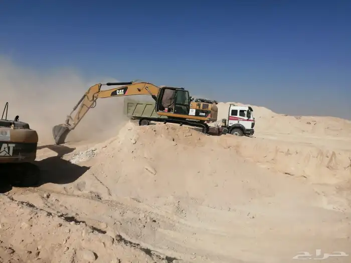 تاجير وتريلات قلاب ترحيل ناتج حفر بريده القصيم 5