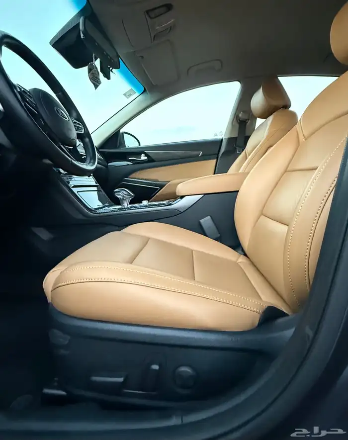 كيا كادينزا 2020 ( بنزين ) شبه جديدة للبيع 16