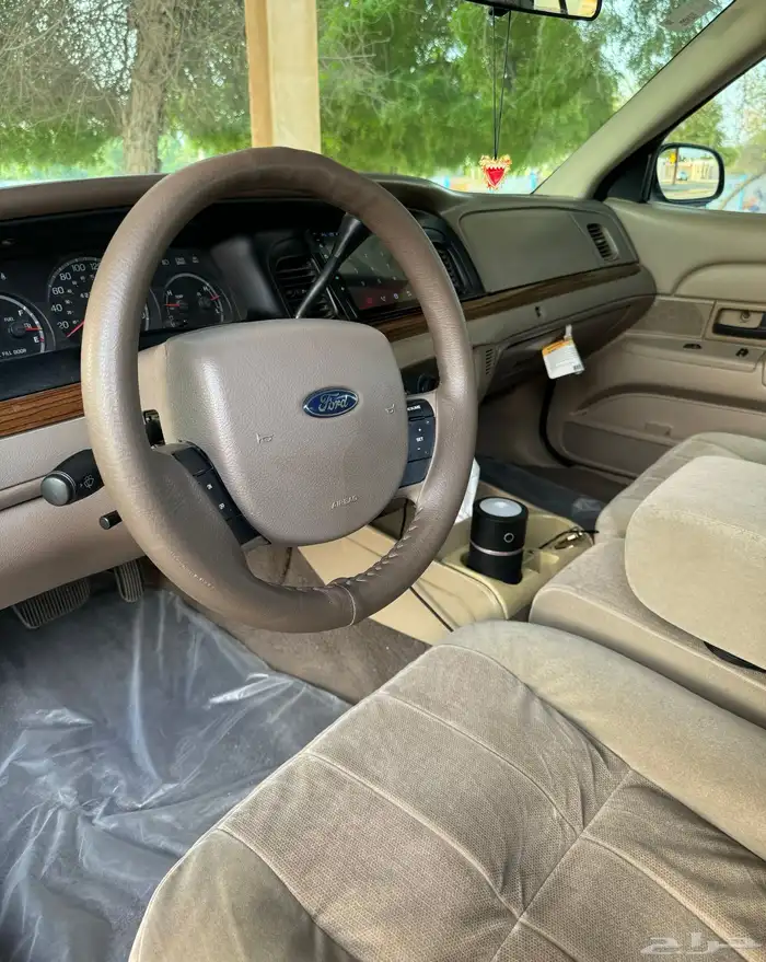 فورد فكتوريا 2005 9