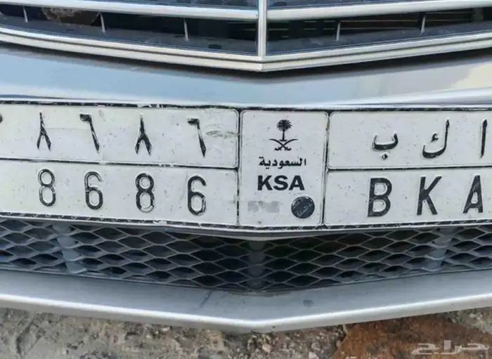 مرسيدس فئه E320 موديل 2004 8