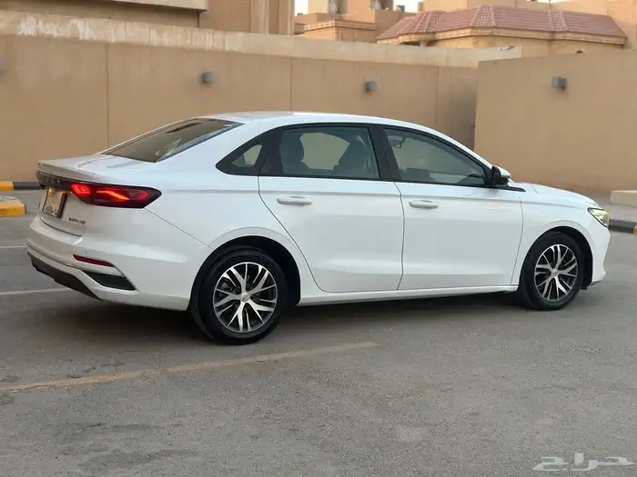 للبيع جيلي امجراند2023 بدي وكاله. 6