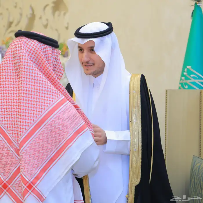 مصور مناسبات وشركات ومؤتمرات   . 11