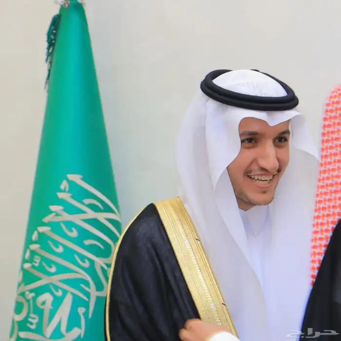 مصور زواجات ومناسبات  . 8